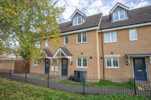 3 bedroom terraced house to rent, Basevi Close, Malmesbury, SN16