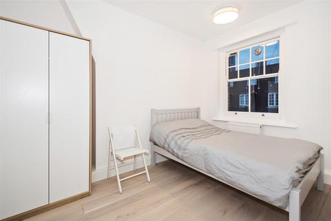 3 bedroom apartment for sale, Old Nichol Street, Shoreditch E2