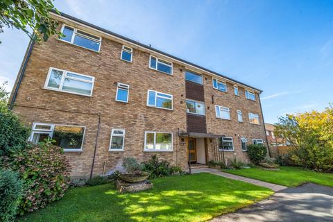 3 bedroom apartment for sale, Birchington Road, Windsor, Berkshire