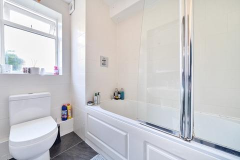 Flat 1, Cedar Court Birchington Road, Windsor, SL4 3QA