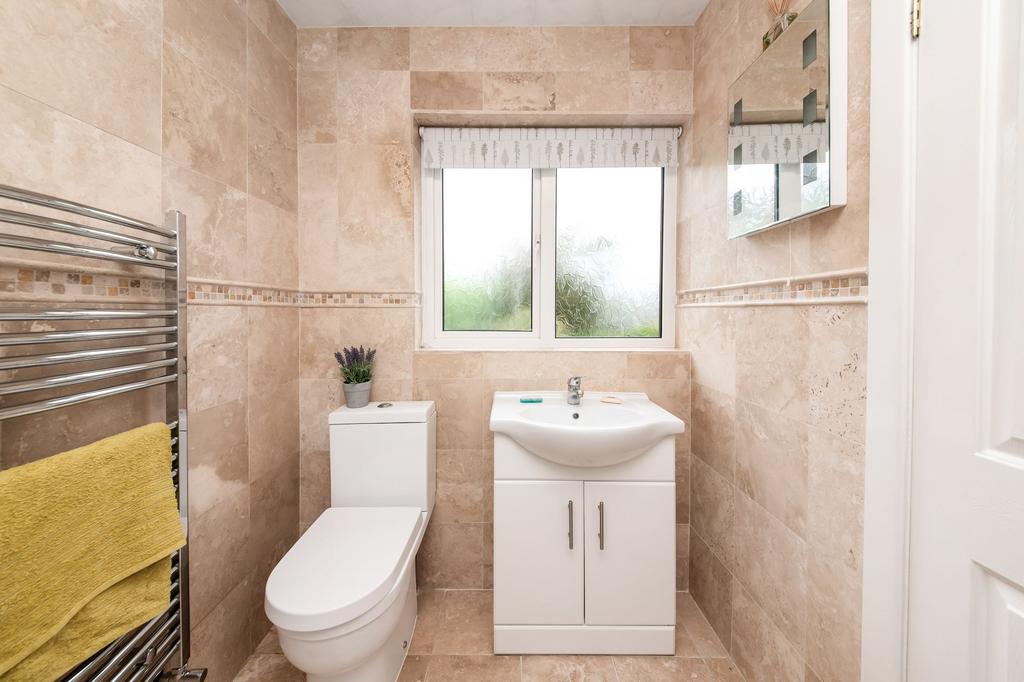 Bedroom one en suite