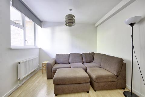 4 bedroom maisonette to rent, Este Road, SW11