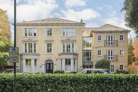 2 bedroom apartment for sale, Birnam House, 20 Cambridge Park, East Twickenham