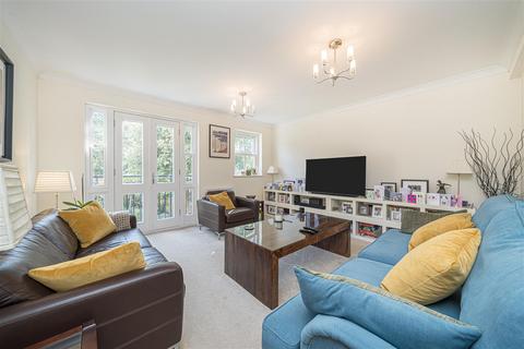 2 bedroom apartment for sale, Birnam House, 20 Cambridge Park, East Twickenham