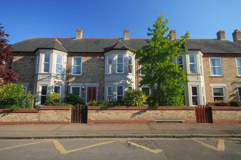 3 bedroom terraced house to rent, Chedworth Street Newnham Cambridge