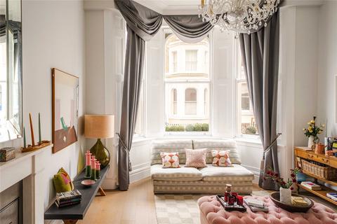 Campden Hill Gardens, Kensington, London, W8