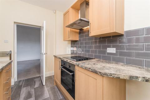 2 bedroom flat to rent, Ashfield Road, Gosforth, Newcastle Upon Tyn