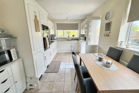 17 Bryn Twr, Abergele, LL22 8DD
