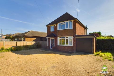 4 bedroom detached house for sale, Roman Road, Basingstoke, Hampshire, RG23