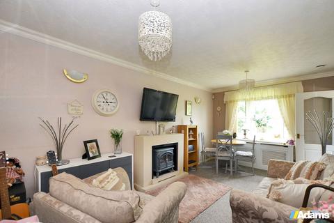 2 bedroom semi-detached bungalow for sale, Seaford Close, Runcorn