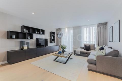 4 bedroom terraced house to rent, Starboard Way, Royal Wharf, London, E16