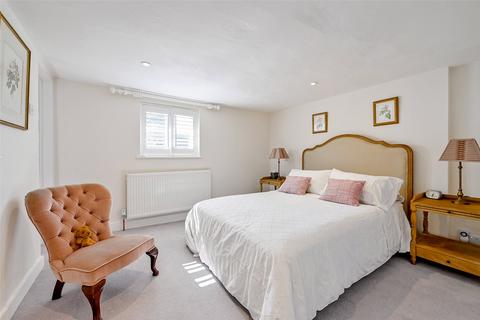 3 bedroom detached house to rent, Bell Lane, Henley-on-Thames, Oxfordshire, RG9