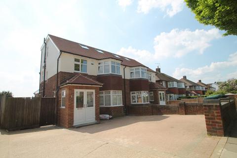 4 bedroom semi-detached house to rent, Mount Pleasant, Barnet, EN4