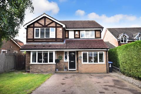 4 bedroom detached house for sale, Smallfield, Horley, RH6