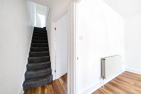 3 bedroom end of terrace house to rent, Kingsley Road, Pinner, HA5