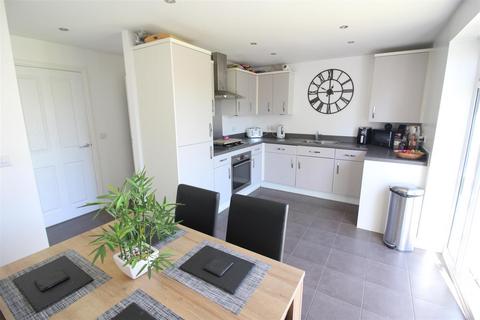 3 bedroom semi-detached house for sale, Albert Court, Leeds LS26