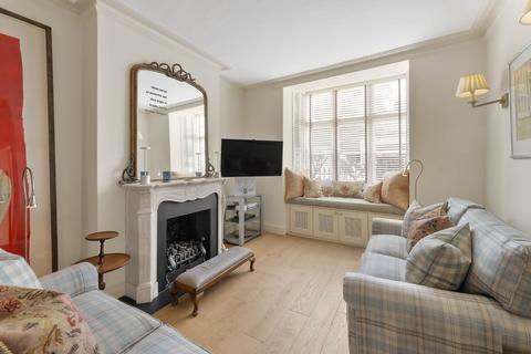 3 bedroom terraced house for sale, Holland Street, Kensington, London