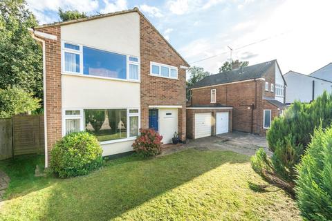 Thorkhill Gardens, Thames Ditton, KT7