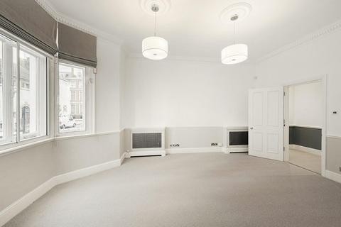 2 bedroom flat to rent, Lennox Gardens, London, SW1X