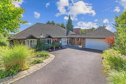 3 bedroom bungalow for sale, Latimer Way, Knotty Green, Beaconsfield, HP9