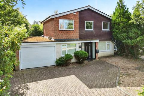 4 bedroom detached house for sale, Knowles Avenue, Berkshire RG45