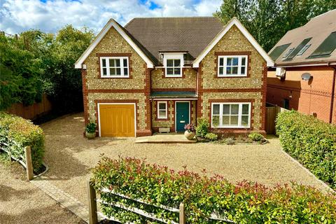 4 bedroom detached house for sale, Bennett Way, West Clandon, Surrey, GU4