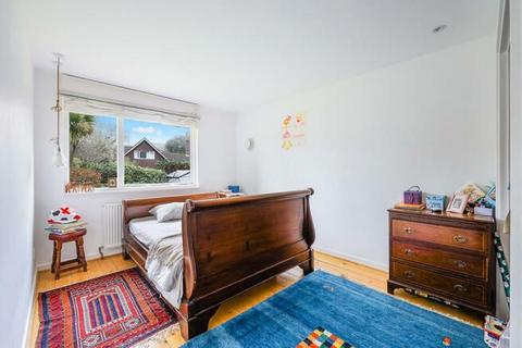 1 Chiltern Close, Croydon, CR0 5LZ