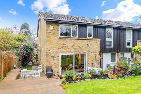 1 Chiltern Close, Croydon, CR0 5LZ