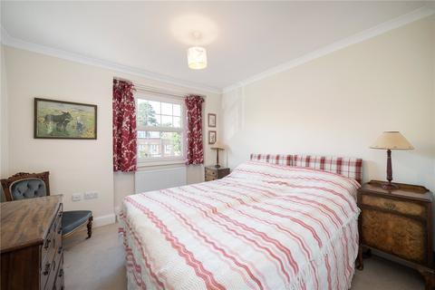 17 Newstead Way, London, SW19 5HR