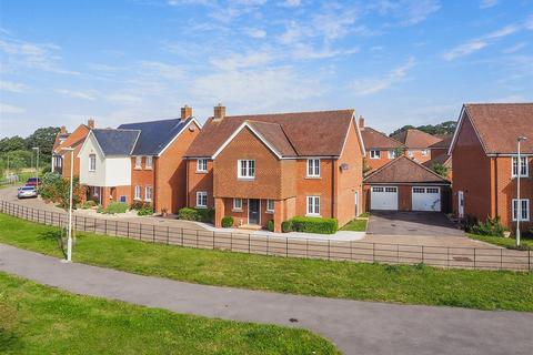 6 bedroom detached house for sale, Foster Way, Romsey, Hampshire