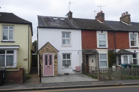 3 bedroom end of terrace house to rent, Pinner Road, Watford WD19