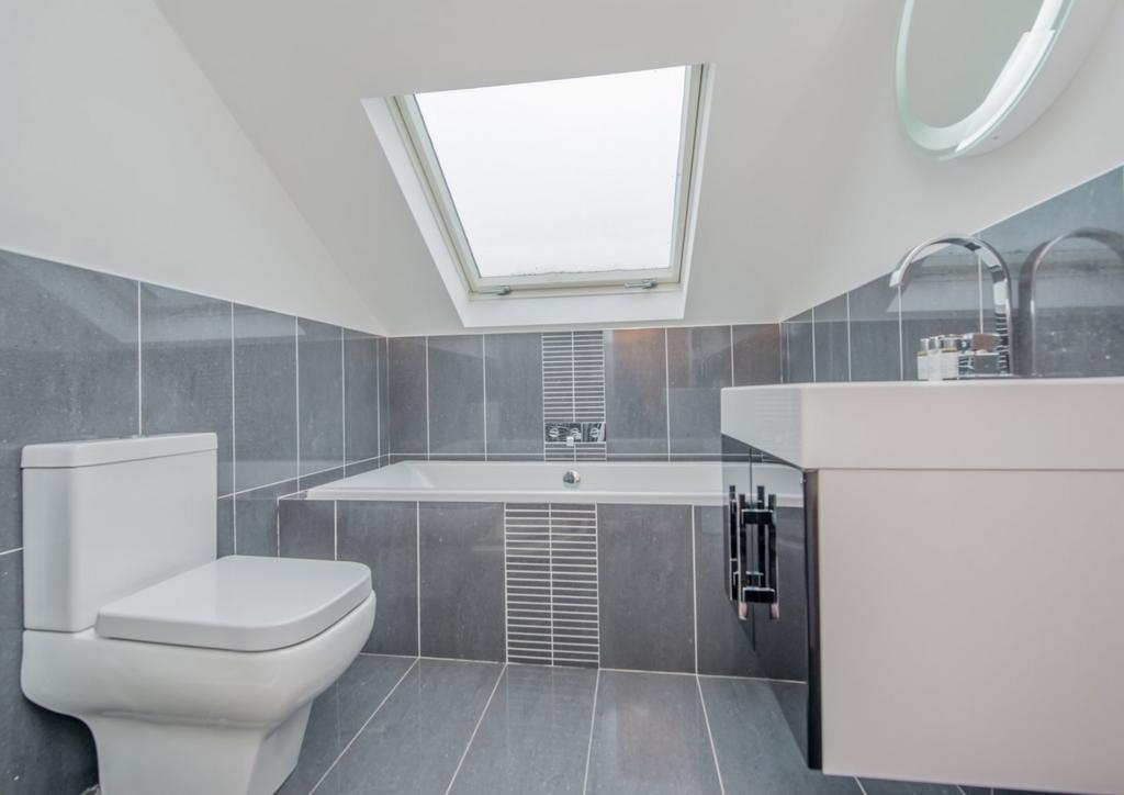 Top Floor Bath
