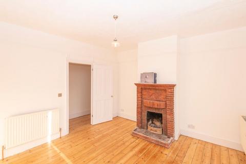 2 bedroom detached bungalow to rent, Dane Road, Margate, CT9