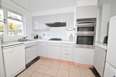 2 bedroom terraced house for sale, Wordsworth Road, Hampton TW12