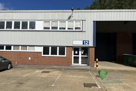 Industrial unit to rent, Farmborough Road, Aylesbury HP20