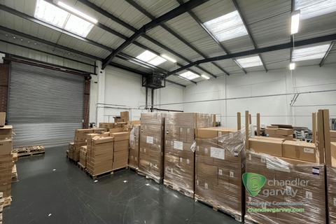 Industrial unit to rent, Farmborough Road, Aylesbury HP20