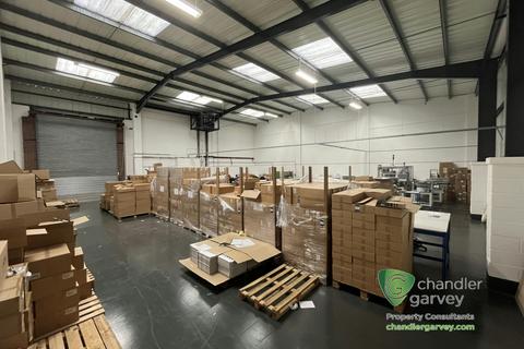 Industrial unit to rent, Farmborough Road, Aylesbury HP20