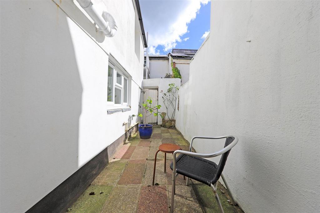 Nicholas james college place terrace.jpg