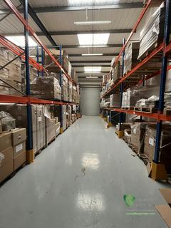 Industrial unit to rent, Farmbrough Close, Aylesbury HP20