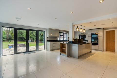 7 bedroom detached house for sale, London Road, Hemel Hempstead, Hertfordshire