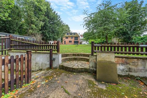 6 bedroom detached house for sale, London Road, Hemel Hempstead, Hertfordshire