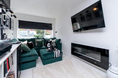 45 Colemere Close, Padgate, Warrington, WA1 4LA