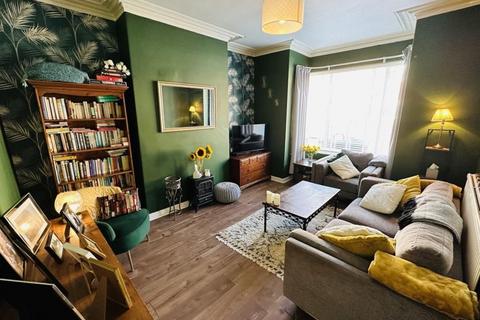 4 bedroom end of terrace house for sale, Cambridge Street, Normanton