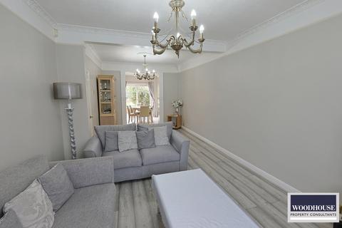 3 bedroom terraced house for sale, Berkley Avenue, Waltham Cross EN8