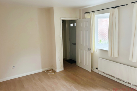 2 bedroom semi-detached house to rent, Savoy Court, Newark, NG24