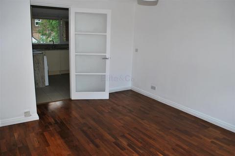 1 bedroom flat to rent, Graveney Grove, Penge, SE20