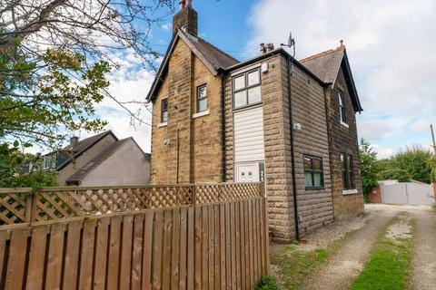 3 bedroom detached house for sale, Lidgett Lane, Leeds LS8