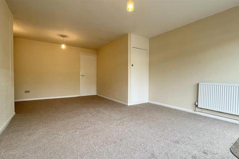 3 bedroom terraced house to rent, St. James Avenue, Sutton SM1