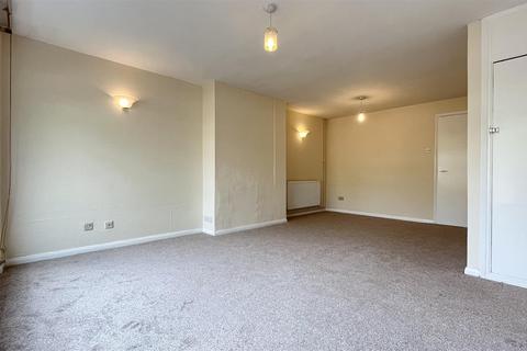 3 bedroom terraced house to rent, St. James Avenue, Sutton SM1