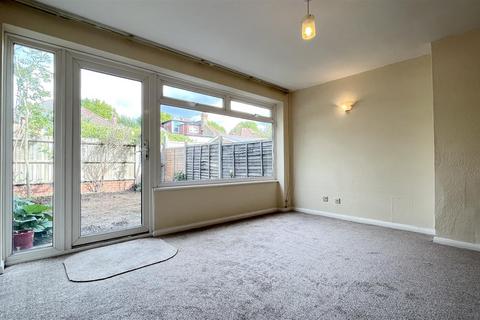 3 bedroom terraced house to rent, St. James Avenue, Sutton SM1